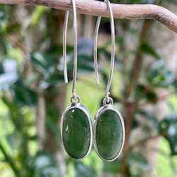 New Zealand Pounamu Greenstone: Sterling Silver & New Zealand Greenstone earrings