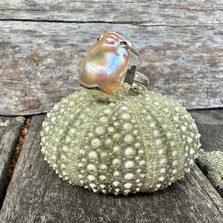 Rings: Pink baroque freshwater pearl ring