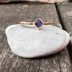 Rings: Princess cut blue sapphire ring