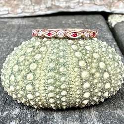 Rings: Fine ruby and diamond ring