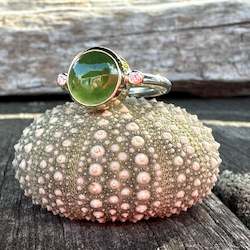 New Zealand Pounamu Greenstone: The Kowhai pounamu and diamond ring