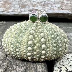 New Zealand Pounamu Greenstone: 4mm New Zealand (pounamu) studs