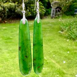 New Zealand Pounamu Greenstone: New Zealand greenstone earrings