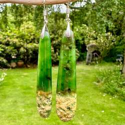 New Zealand Pounamu Greenstone: Medium Marsden flower greenstone earrings