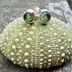 New Zealand Pounamu Greenstone: 5mm marsden flower studs