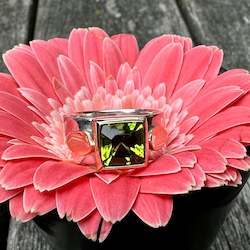 Rings: Asscher cut peridot Amore ring