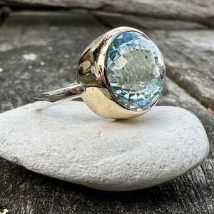 925 Silver: Sky blue topaz ring