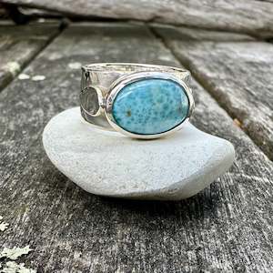925 Silver: Larimar amore ring