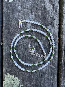 Necklaces: Small freshwater pearl and chrome diopside necklace