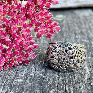 Half Price: Sterling silver signet ring with 18ct gold accents