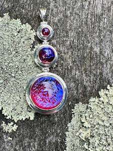 Vintage Glass: Vintage dragons breath pendant