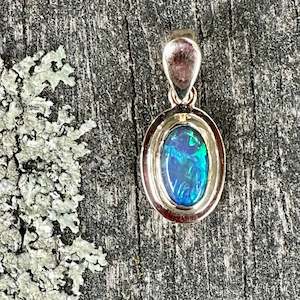 Opal: Black opal pendant