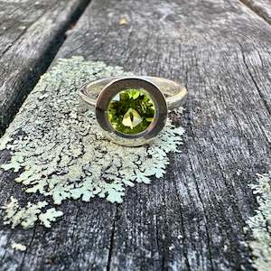 Shop All: Peridot & sterling silver ring