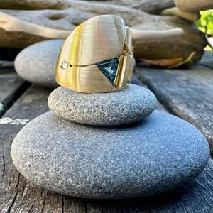 Shop All: Vintage 18ct gold ring