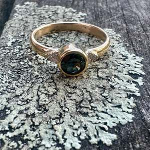 Aroha Amore Love: Australian sapphire ring