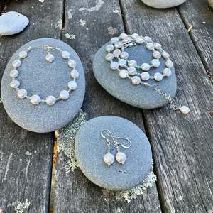 Pearls: Set freshwater pearl & aquamarine