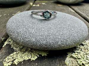 Shop All: Spinel & blue diamond ring