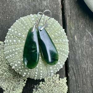 All Pounamu: small NZ greenstone  kawa kawa drop earrings